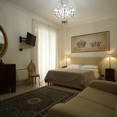 La Piccola Reggia Bed and Breakfast Caserta Exteriör bild