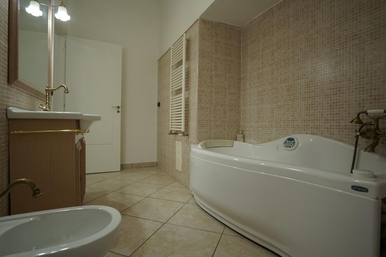 La Piccola Reggia Bed and Breakfast Caserta Exteriör bild