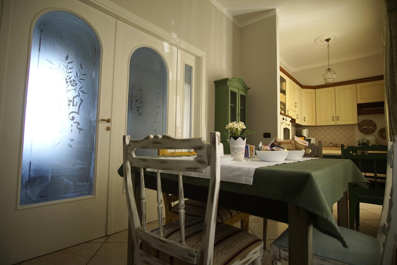 La Piccola Reggia Bed and Breakfast Caserta Exteriör bild